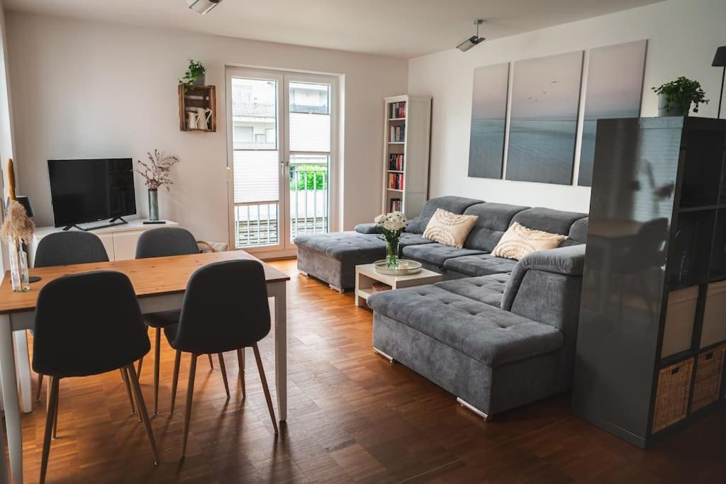 Traumwohnung Im Koelner Sueden Hürth Exterior foto